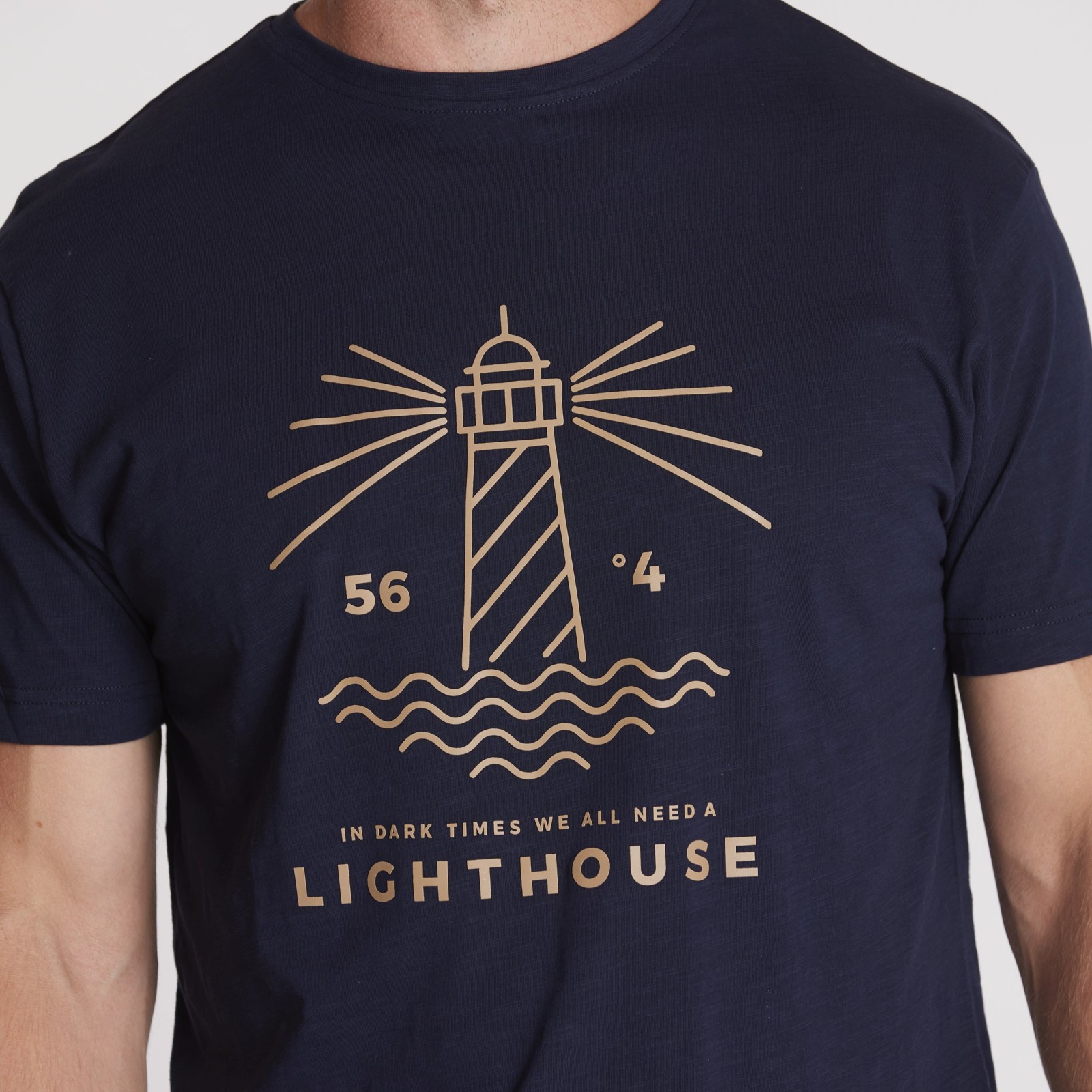 All-size_ACG_lighthouse-tee_tummasininen_31156_B-0580-Navy