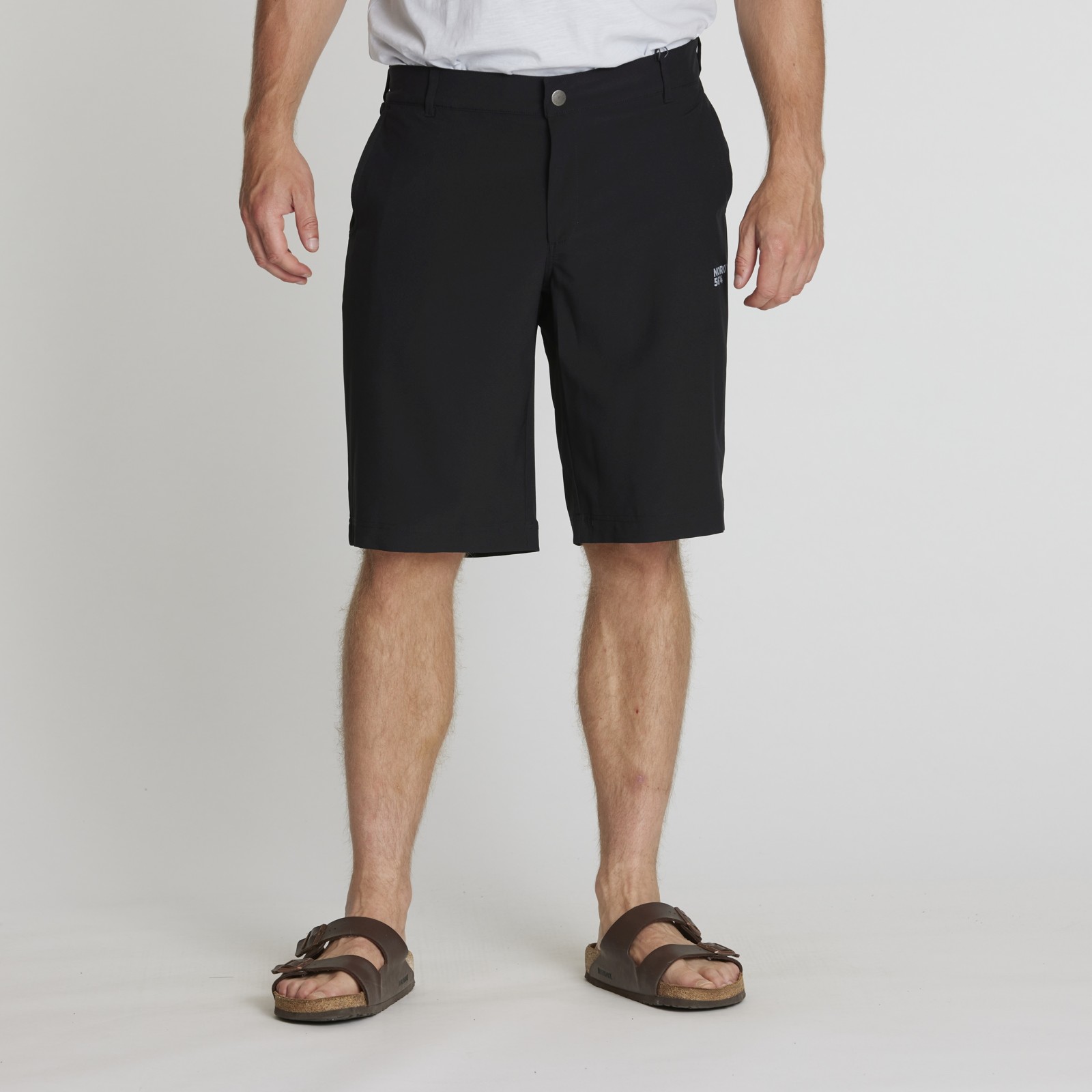All-size_ACG_tekninen-shortsi_31182._musta_B-0099-Black