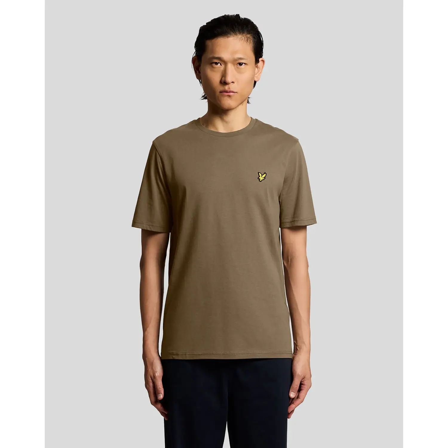 Lyle-and-Scott_miesten-vihrean-savyinen-t-paita-pienella-logolla