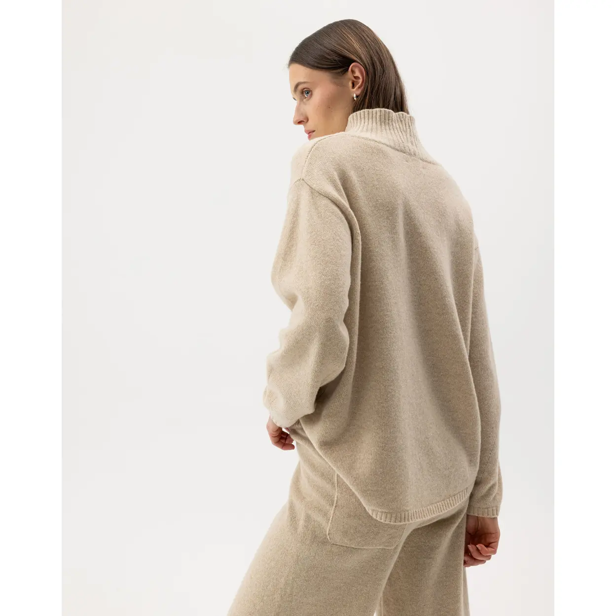 Holebrook_naisten-beige-villaneule-Veronika-Turtle_A32404