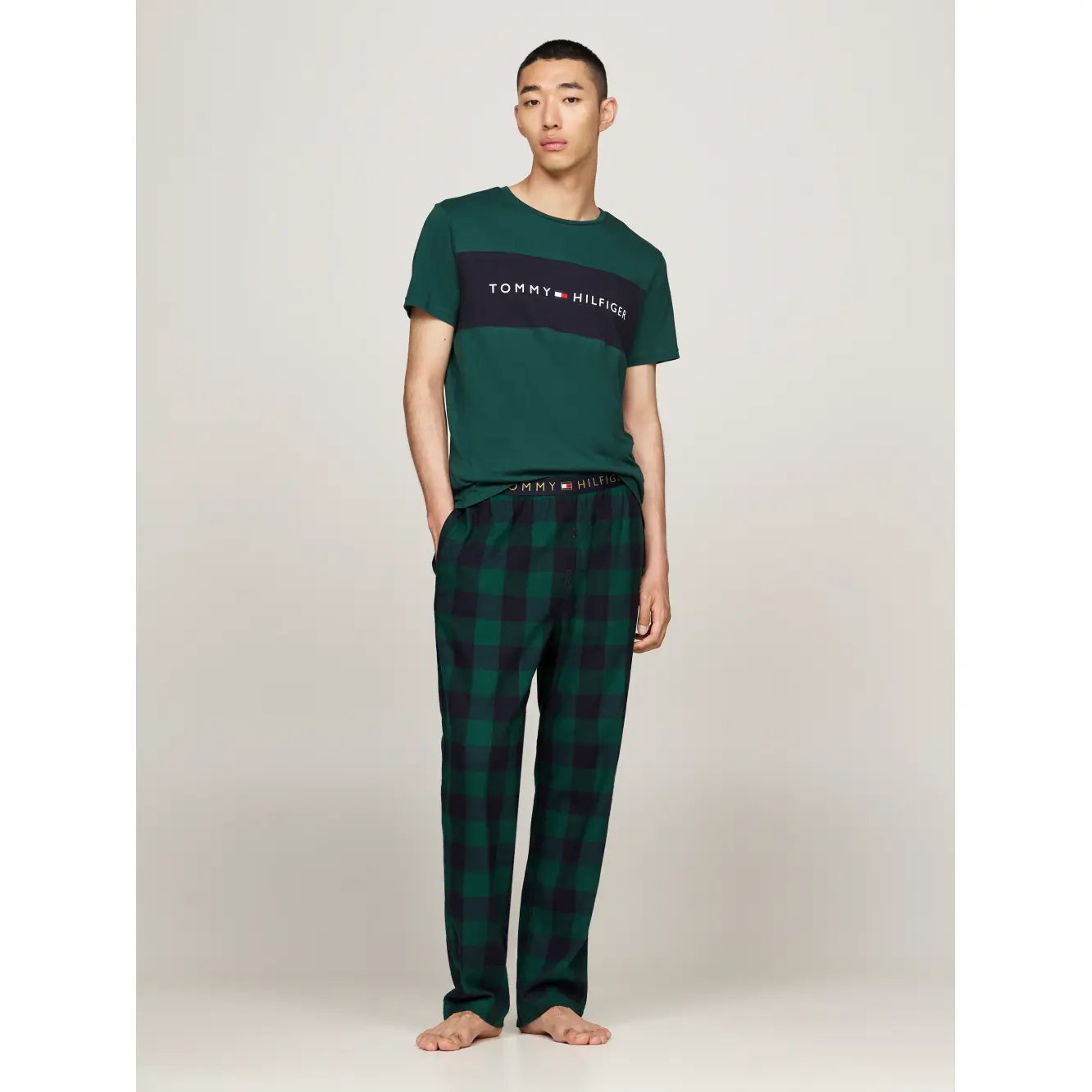 Tommy-Hilfiger_miesten tummansinivihreä ruudulliset flanellihousut_flannel pant_vihreä-sininen__FA2024_0N1_UM0UM029870N1_5 (4)