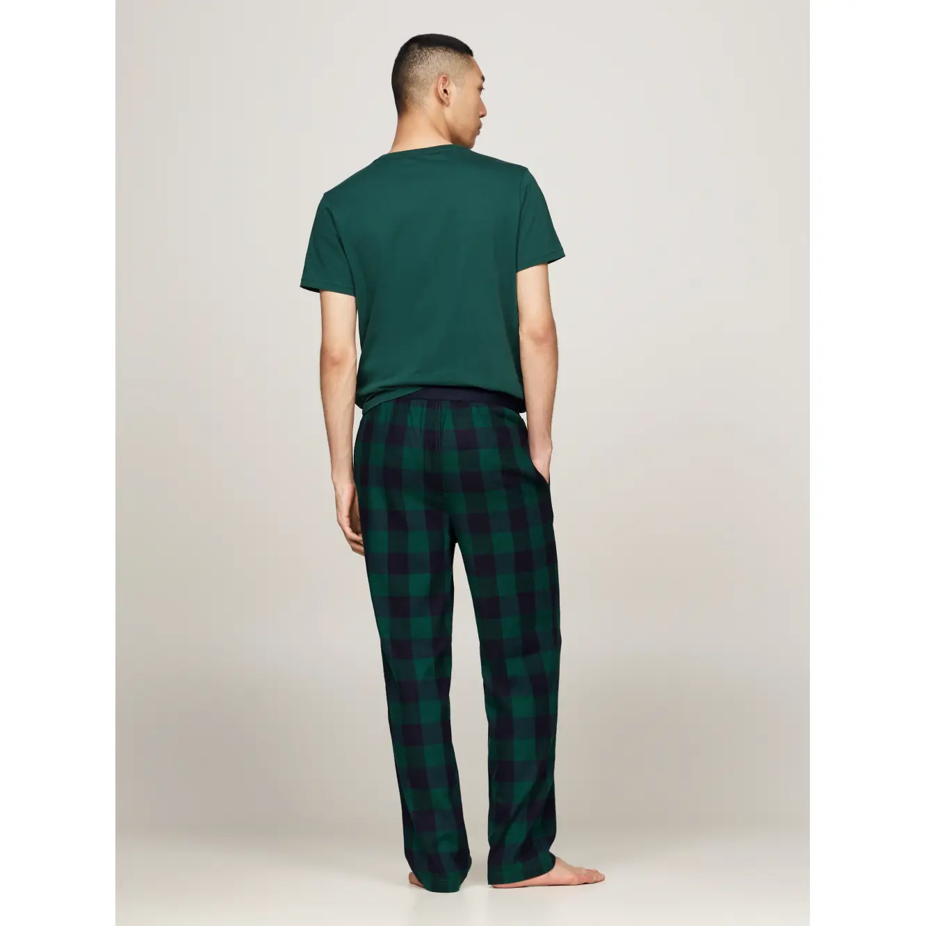 Tommy-Hilfiger_miesten tummansinivihreä ruudulliset flanellihousut_flannel pant_vihreä-sininen__FA2024_0N1_UM0UM029870N1_5 (4)