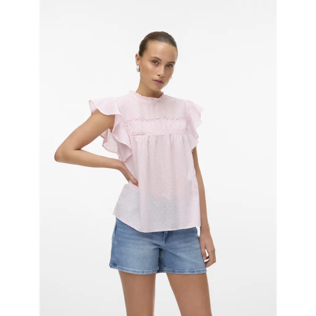 VERO-MODA_naisten-kevyt-frillahihainen-toppi_trine-frillatoppi