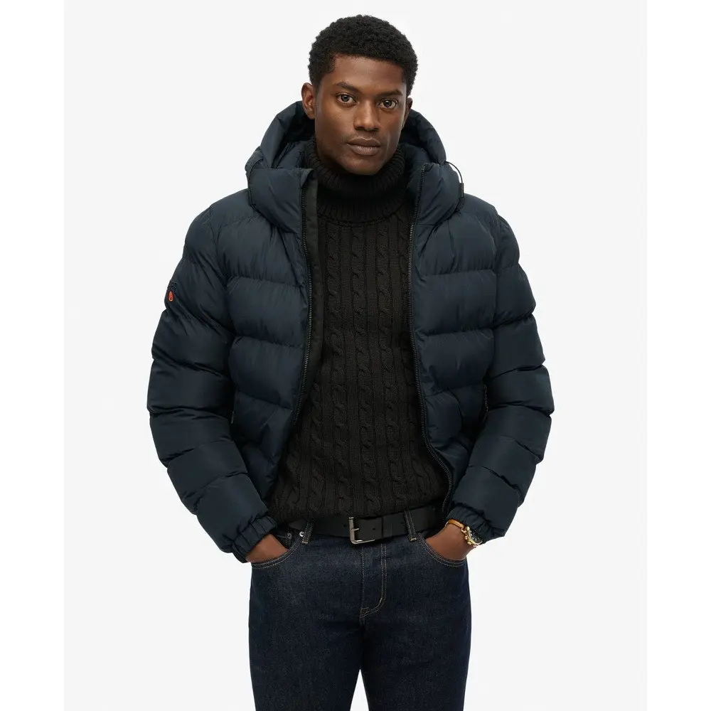 Superdry_miesten-muhkea-tummansininen-toppatakki_hooded-sport-puffer-jacket_M5011905A