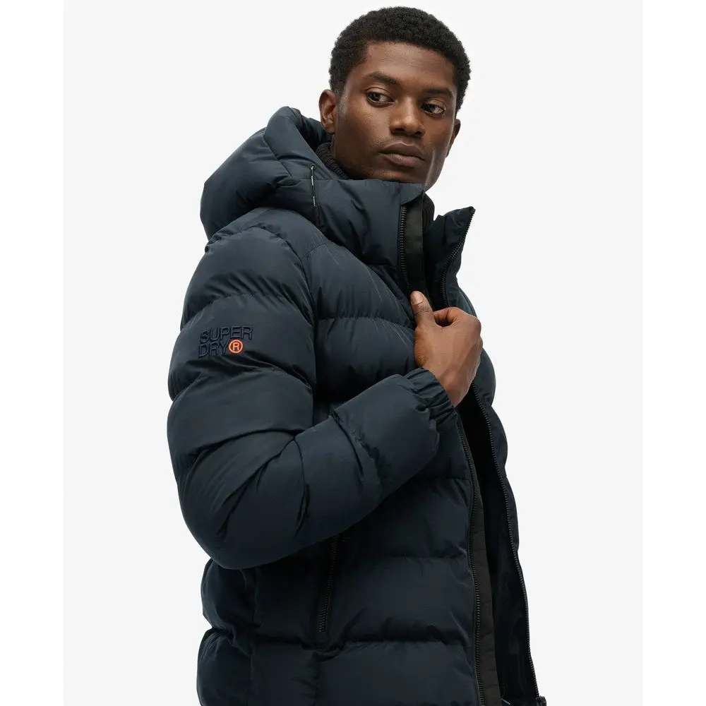Superdry_miesten-muhkea-tummansininen-toppatakki_hooded-sport-puffer-jacket_M5011905A