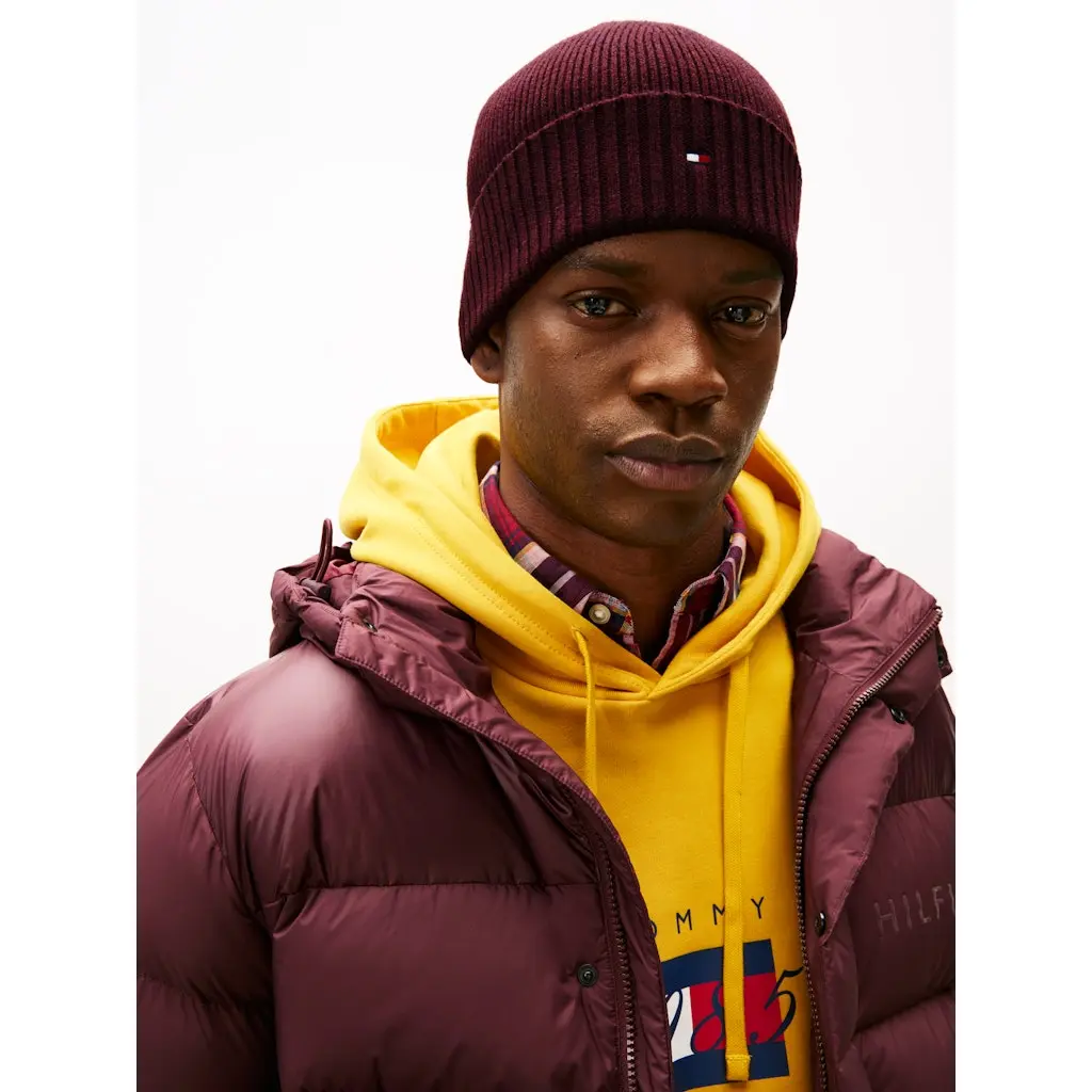 Tommy-Hilfiger_miesten-viininpunainen-pima-cotton-pipo