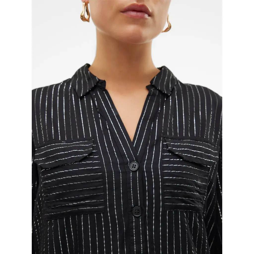 VERO-MODA-naisten-musta-kauluspaita-hopealla-glitteriraidalla