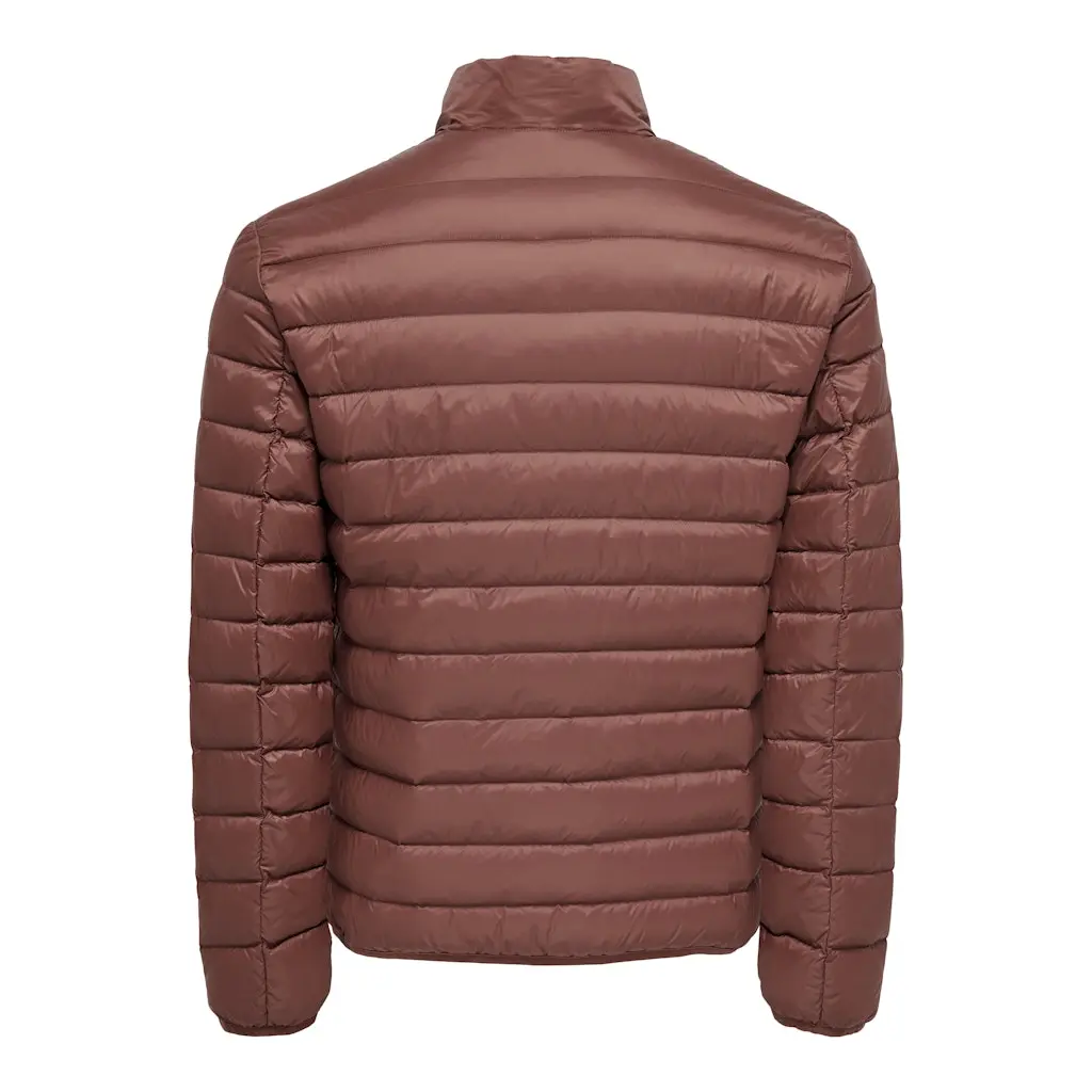 miesten-ruosteenpunainen-kevyttoppatakki_gavin-light-down-jacket