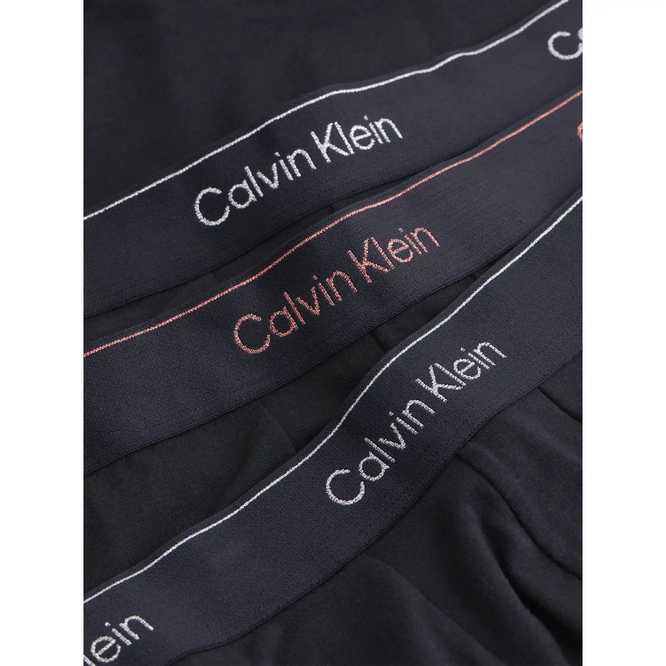 Calvin-Klein_miesten-ustat-boxerit-kimalleyksityiskohdilla_low-rise-tru-nk-3pk_000NB4076AQ6A