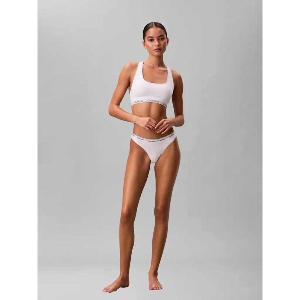 Calvin-Klein_naisten-valkoiset-stringit-logolla_
