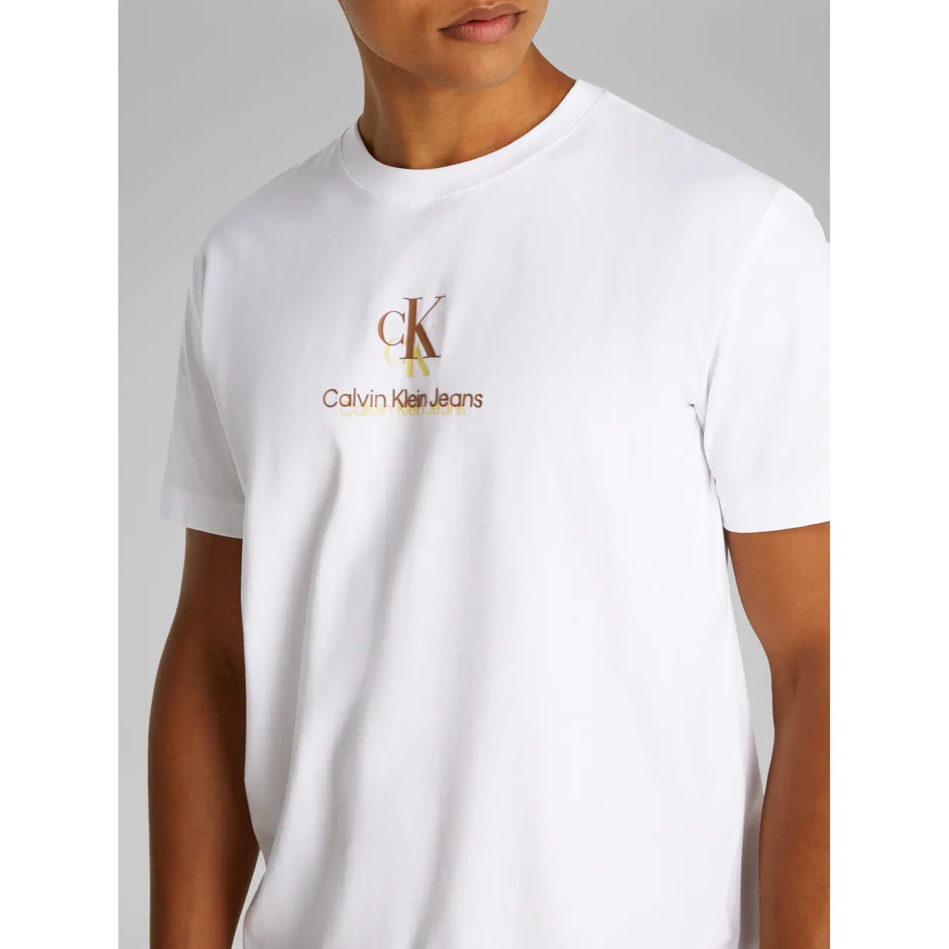 Calvin-Klein_valkoinen miesten t-paita logolla_shadow logo tee_valkoinen_YAF_J30J327469YAF (1)