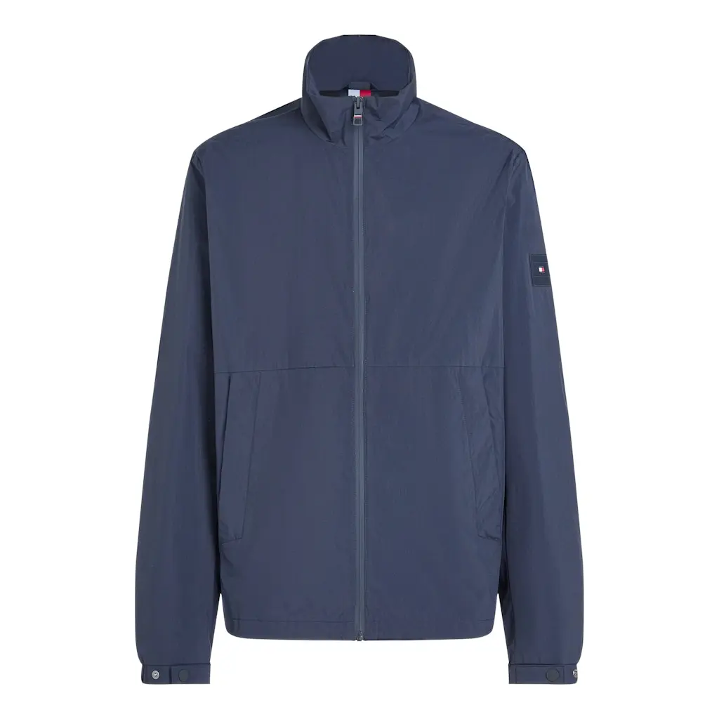Tommy-Hilfiger_miesten-tummansininen-pusakkatakki_branded-blouson_tummasininne_SP2025_DW5_MW0MW39198DW5-1.webp