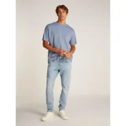 Calvin-Klein_miesten-kapealahkeiset-vaaleansiniset-farkut_slim-taper-denim-light-stretch_1AA_J30J3271511AA