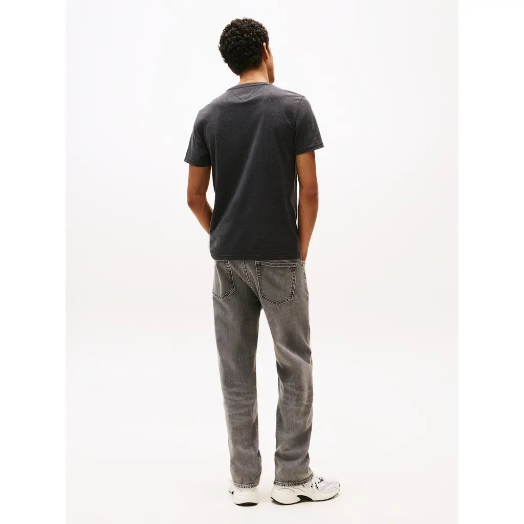 Tommy-Jeans_miesten-meleerattu-musta-t-paita_slim-jaspe-htr-tee