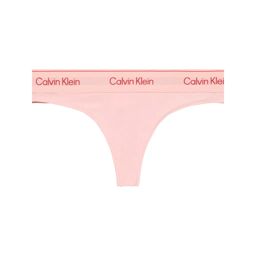 Calvin-Klein_pinkit-naisten-stringit