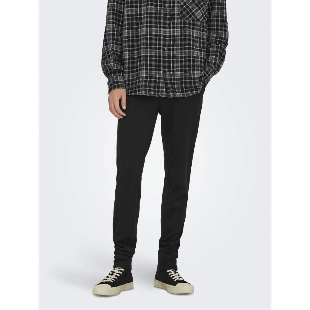 ONLYSONS_miesten-musta-jerseyhousu_mark-pant
