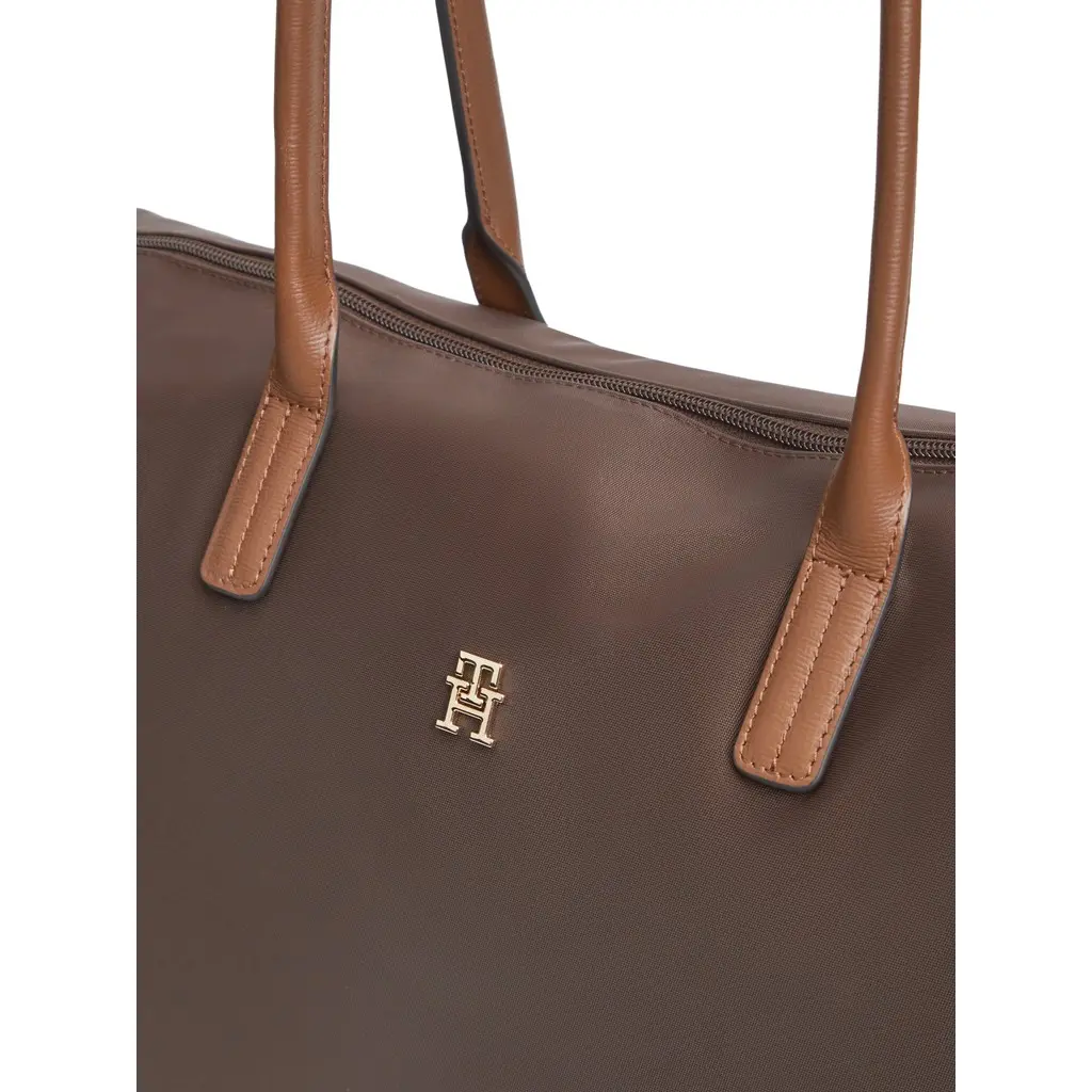 Tommy-Hilfiger-naisten-tummanruskea-nailon-laukku-iso