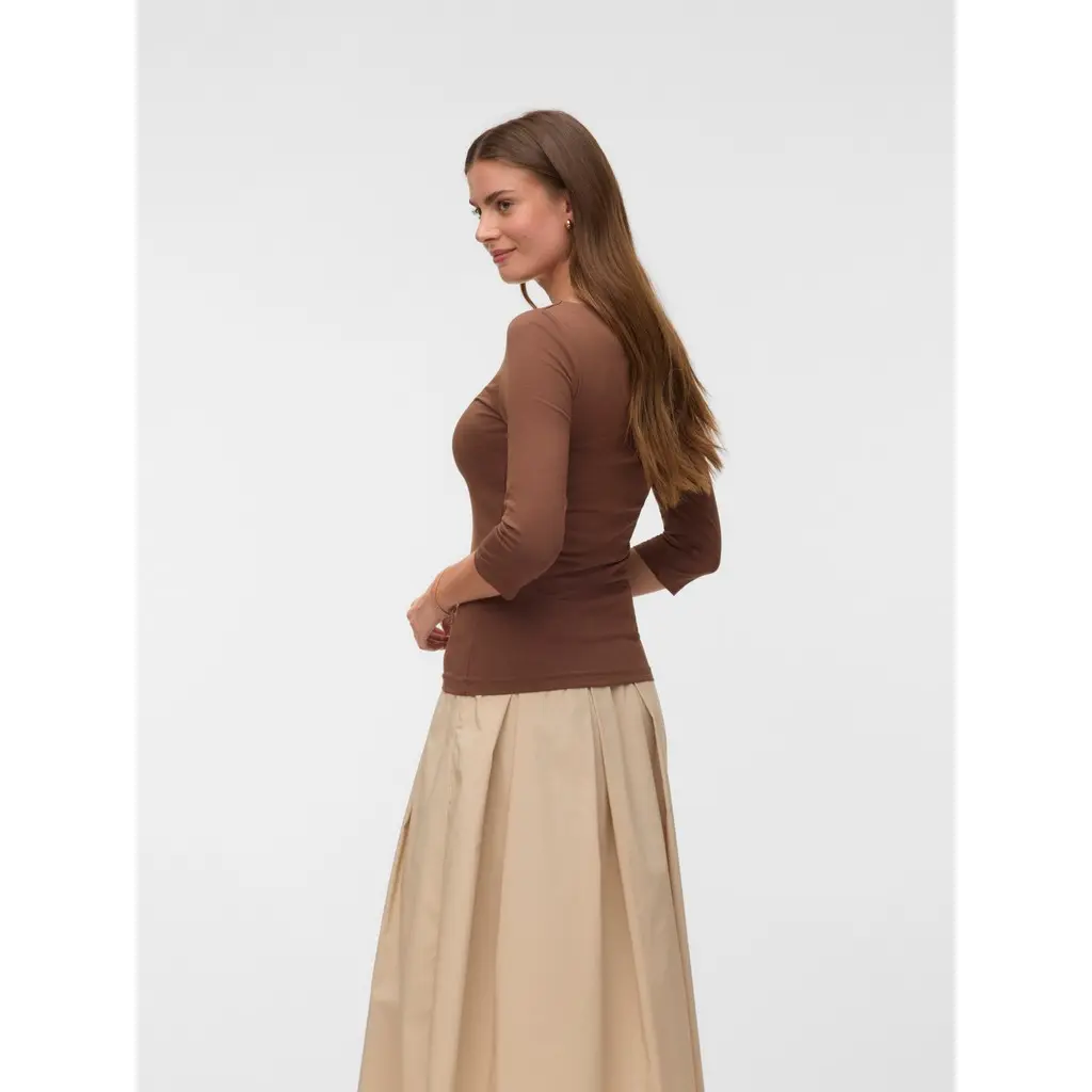 VERO-MODA_naisten-suklaanruskea-trikoopaita