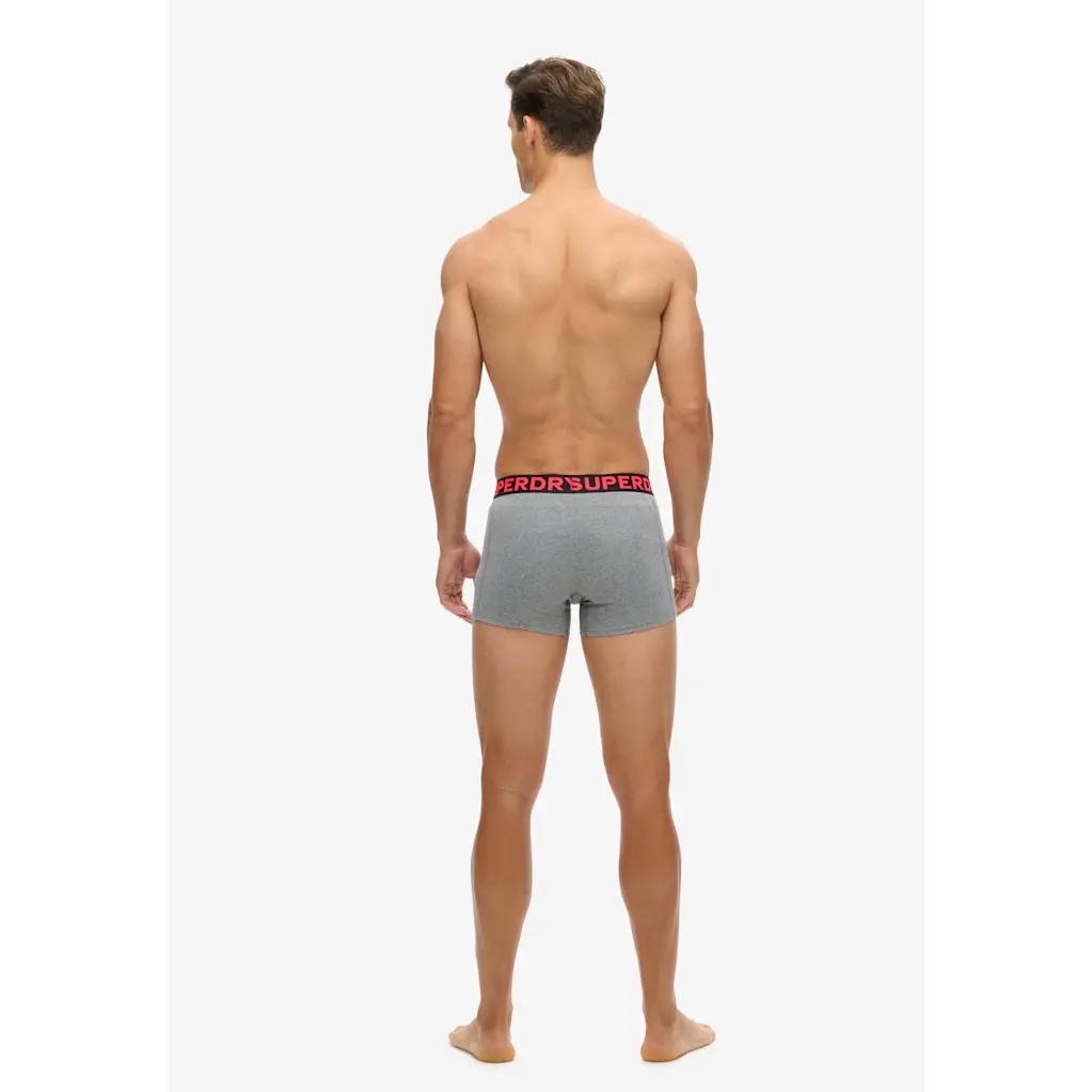 Superdry_miesten-harmaat-boxerit-kolmen-kappaleen-pakkauksessa-erivarisilla-kuminahoilla