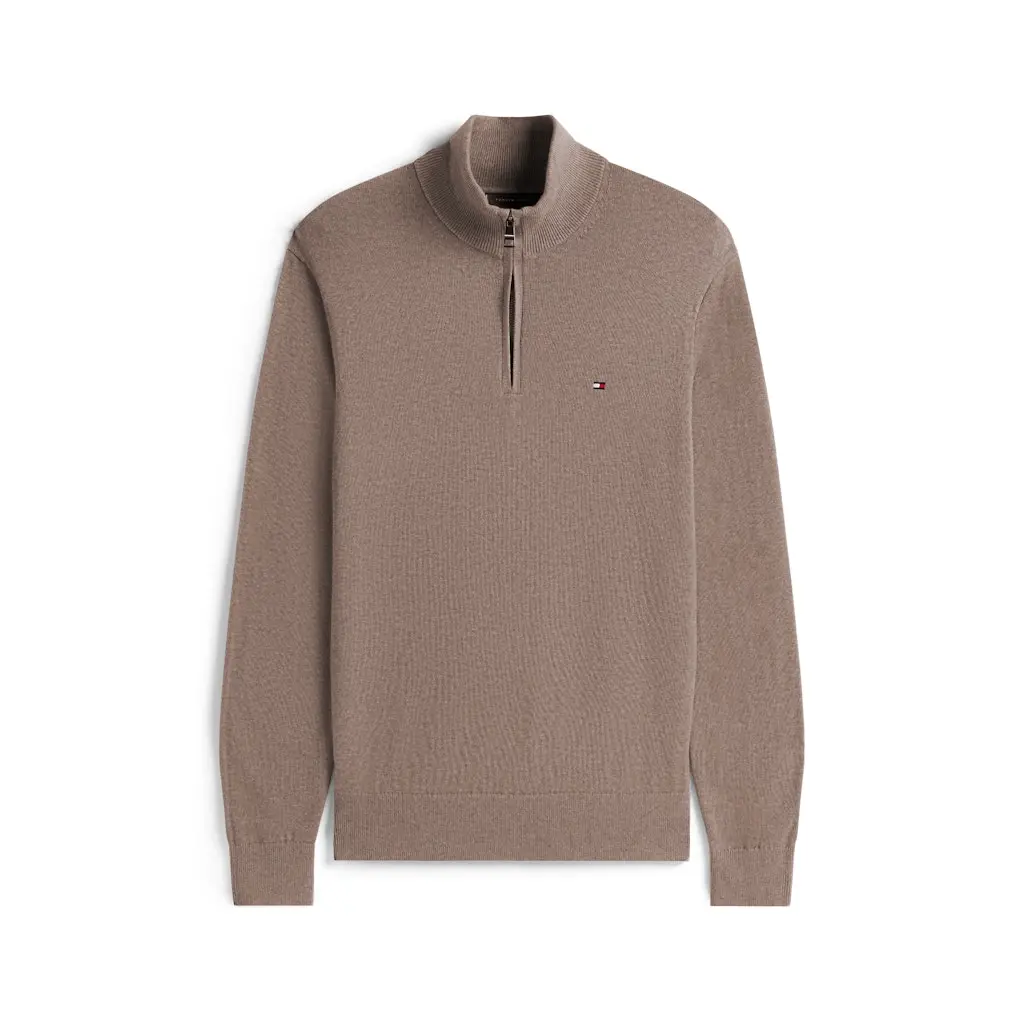 Tommy-Hilfiger_miesten-tummanhiekan-savyinen-neulepusero-pystykauluksella