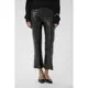 Soaked-in-Luxury_naisten-mustat-keinonahkaiset-joustavat-housut-vajaamittaisella-levealla-lahkeella_kaylee-pu-kickflare-pants