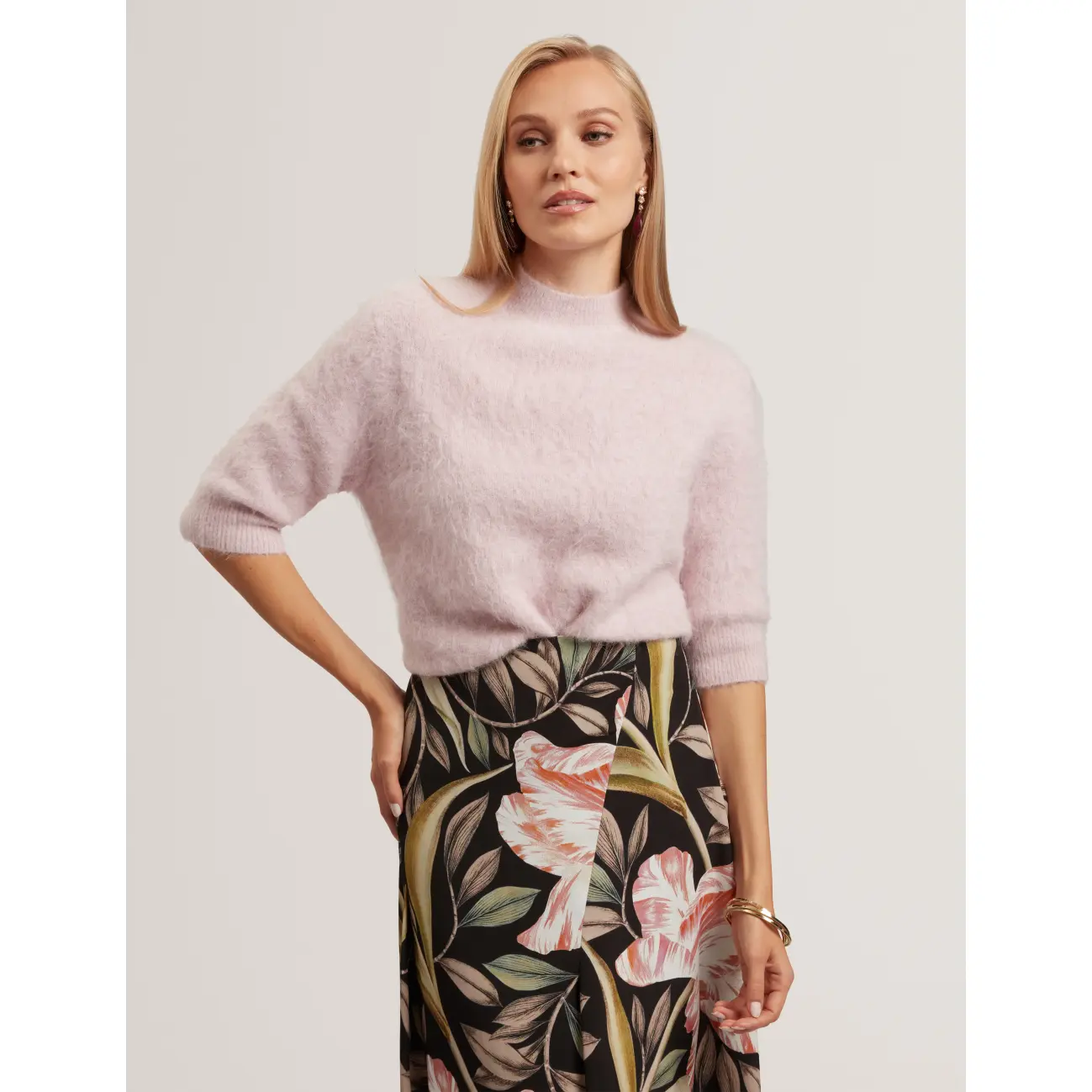 Ted-Baker_naisten-vaaleanpunainen-lyhythihainen-alpakkaneule