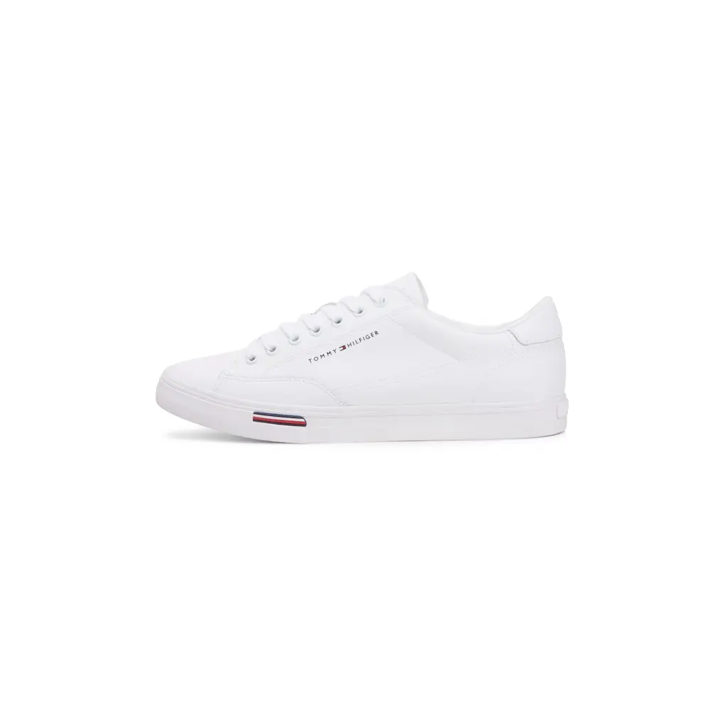 Tommy-Hilfiger_miesten-valkoiset-nahkalenkkarit-logobrandayksella