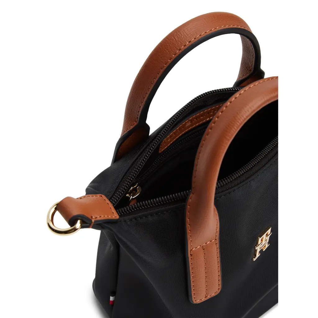Tommy-Hilfiger_pieni-kankainen-tote-laukku_popette-nailon-micro-mini_musta