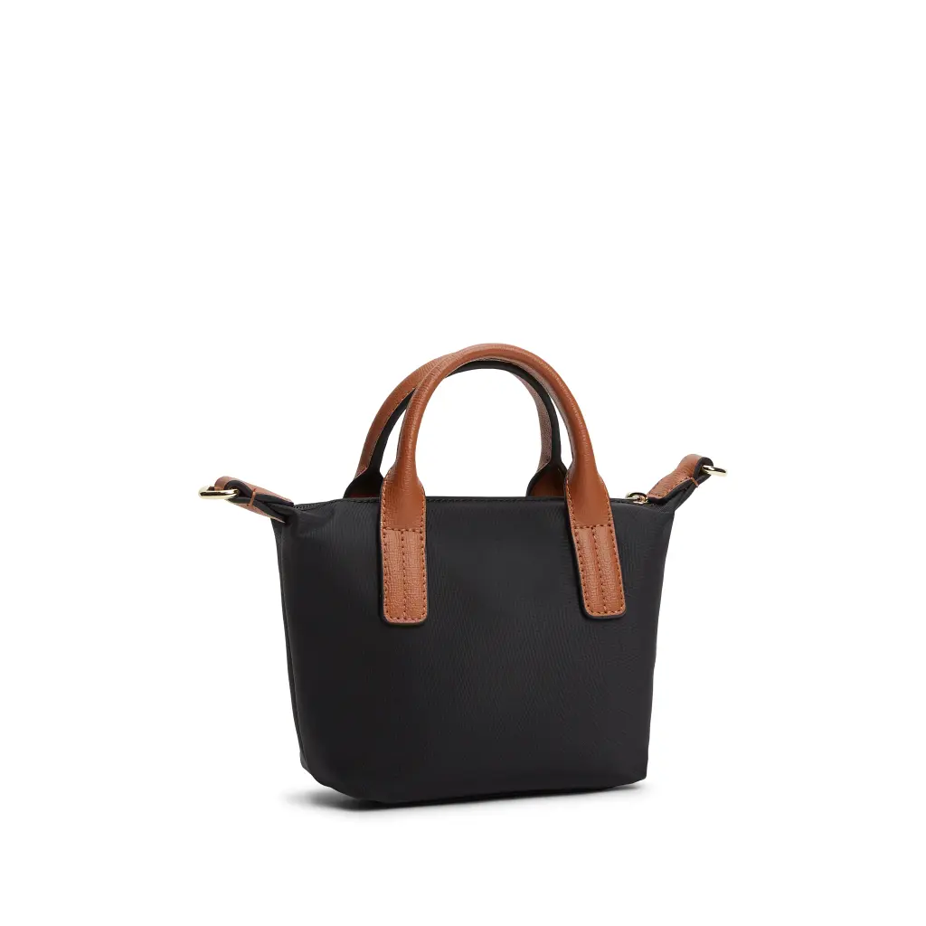 Tommy-Hilfiger_pieni-kankainen-tote-laukku_popette-nailon-micro-mini_musta