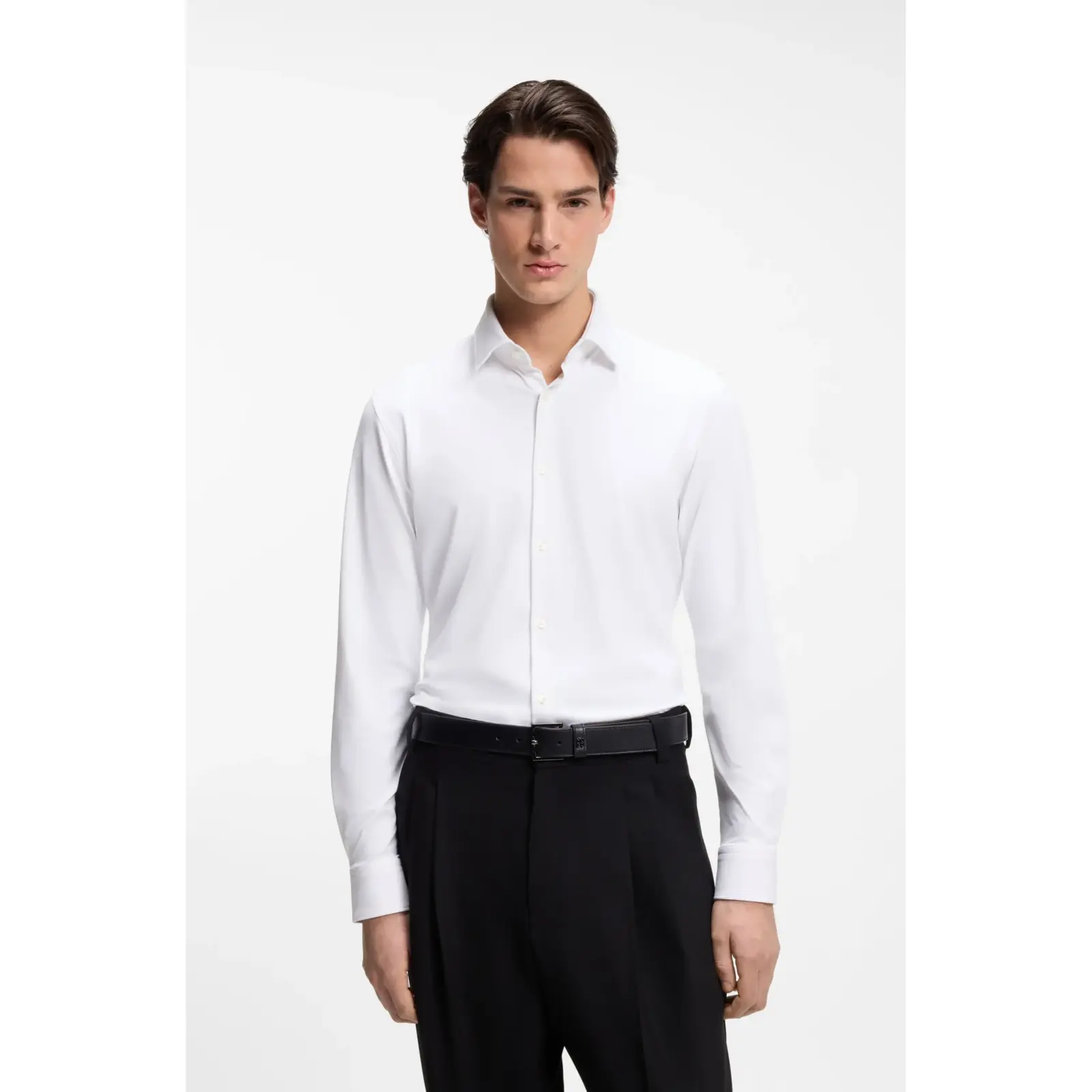 Hugo_miesten-valkoinen-joustava-ja-pehmea-slim-fit-kauluspaita_slim-performance-stretch