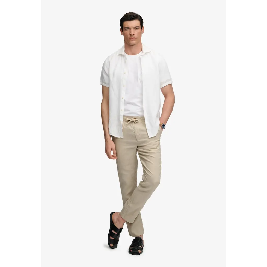 Superdry_miesten-beiget-pellavahousut