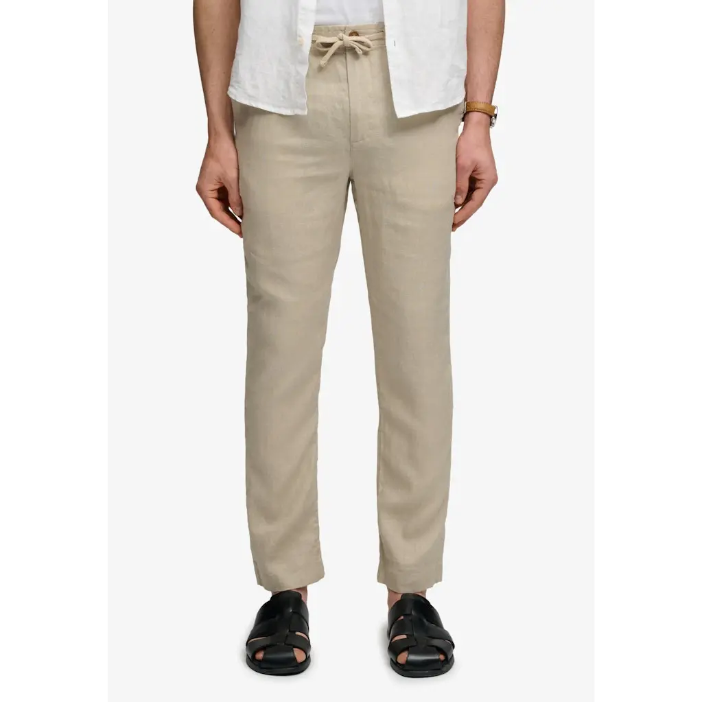 Superdry_miesten-beiget-pellavahousut