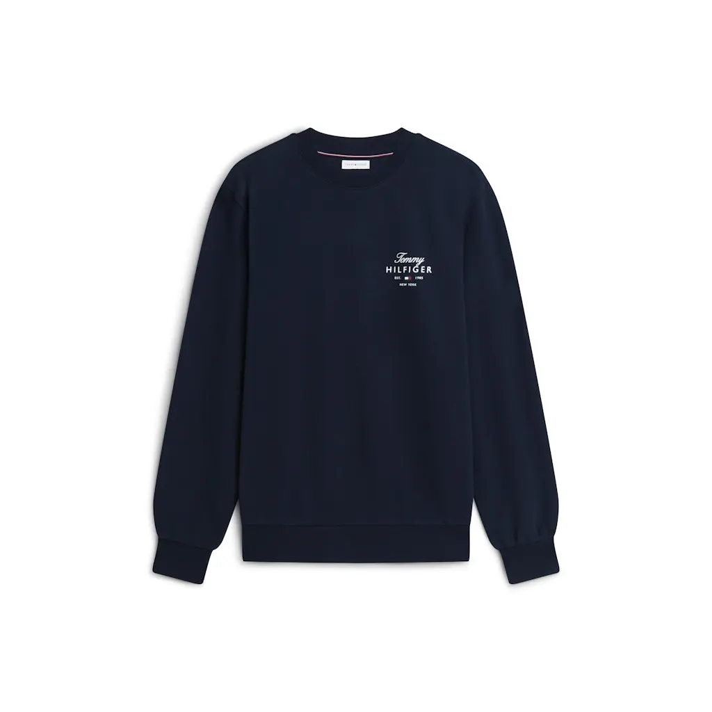 Tommy-Hilfiger_miesten-tummansininen-puuvillainen-collegepaita-pienella-logomerkilla-rinnassa