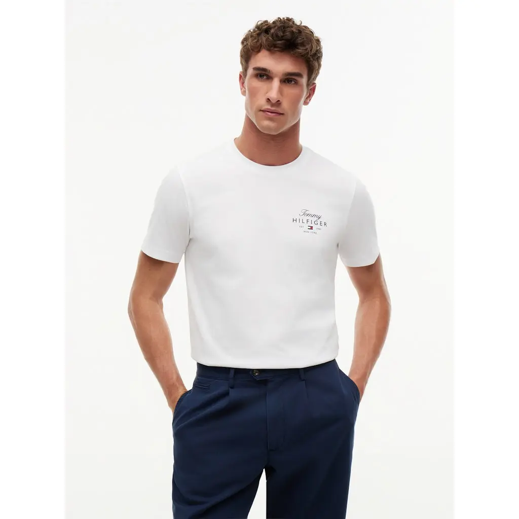Tommy-Hilfiger_miesten-valkoinen-logot-paita