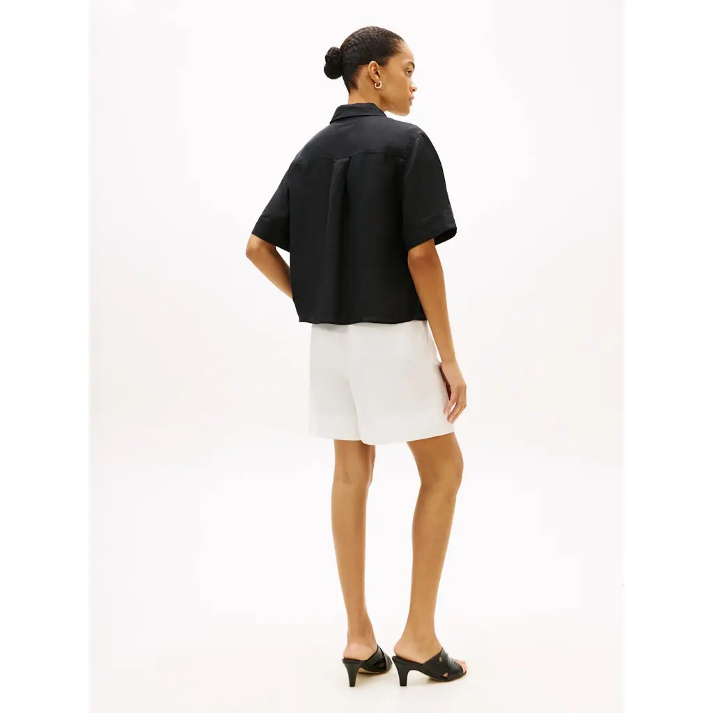 Tommy-Hilfiger_naisten-musta-rento-pellavapusero-lyhyella-hihalla