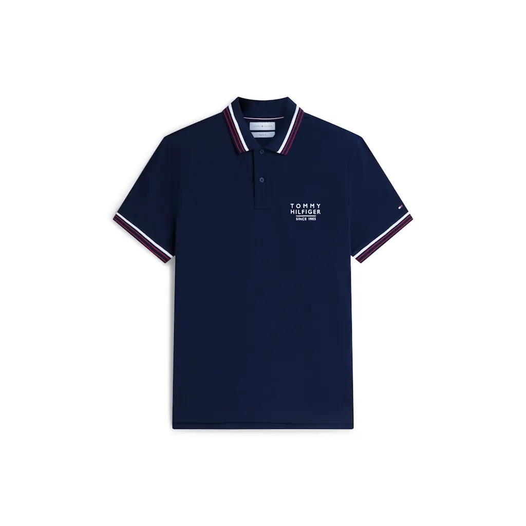 Tommy-Hilfiger_miesten-tummansininen-pikeepaita-kontrasikauluksella-ja-hihansuilla
