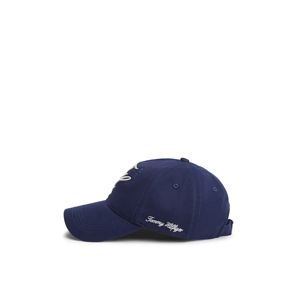 Tommy-Hilfiger_naisten-tummansininen-puuvillalippis-logolla
