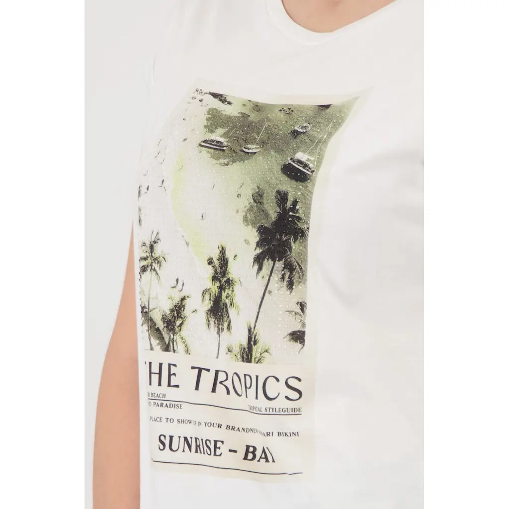 monari_naisten-valkoinen-puuvilla-t-paita-tropic-printilla