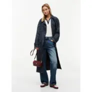 Tommy-Hilfiger-naisten-viininpunainen-olkalaukku