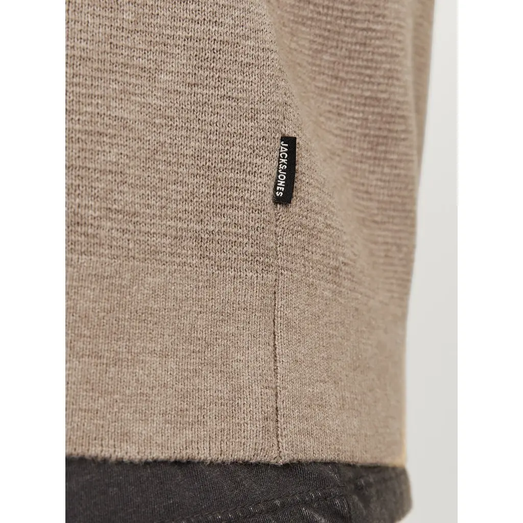 JACKJONES-miesten-beige-neulepaita-pystykauluksella-ja-puolivetoketjulla-12259664