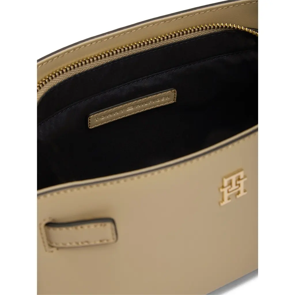 Tommy-Hilfiger-naisten-beige-crossover-olkalaukku