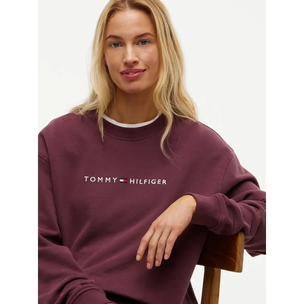 Tommy-Hilfiger-naisten-ruskean-savyinen-yksivarinen-rento-collegepaita