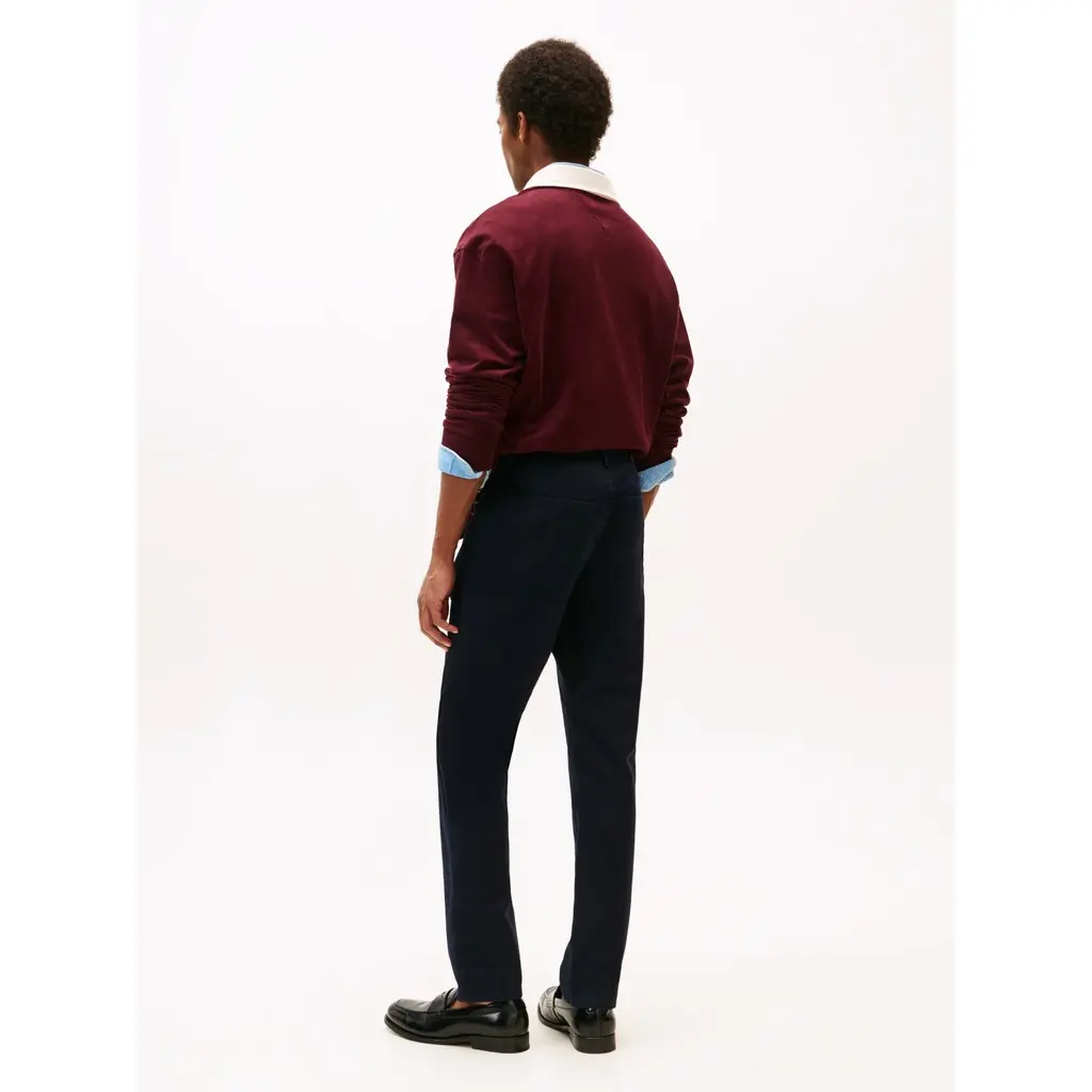 Tommy-Hilfiger_miesten-tummansiniset-chinot