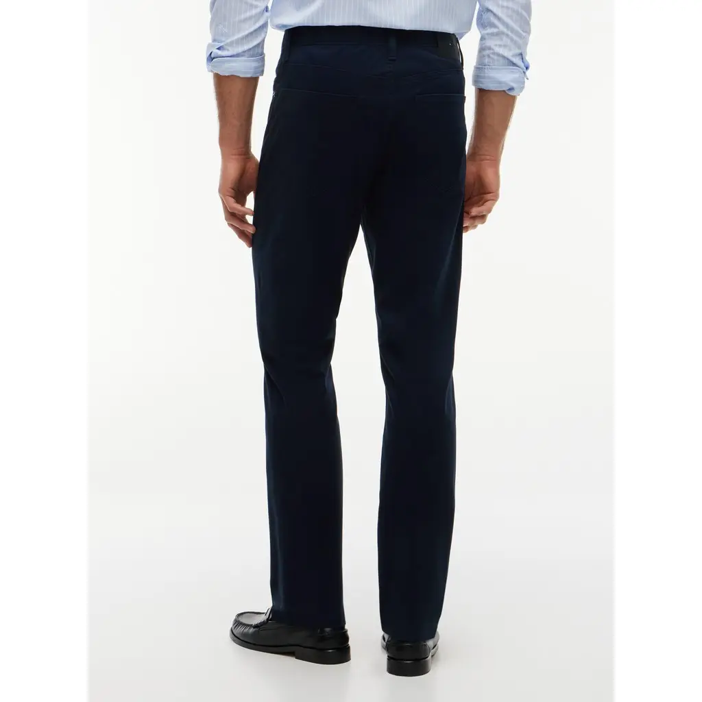 Tommy-Hilfiger_miesten-tummansiniset-chinot