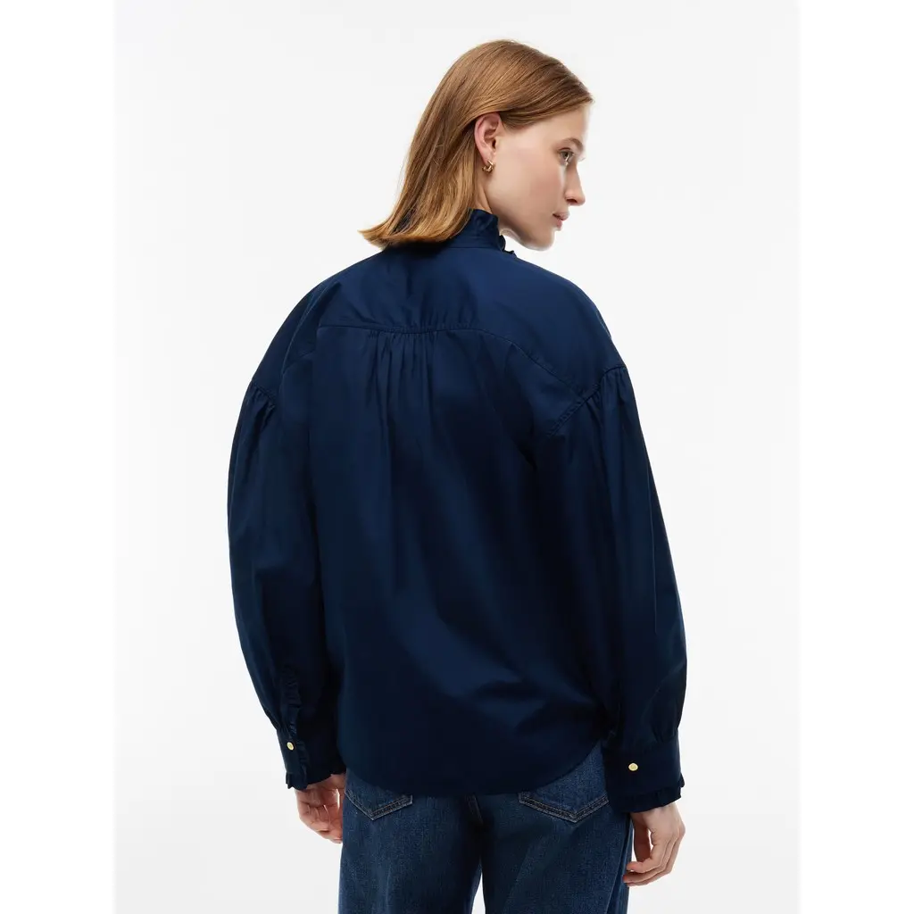 Tommy-Hilfiger_naisten-tummansininen-pitkahihainen-paitispusero