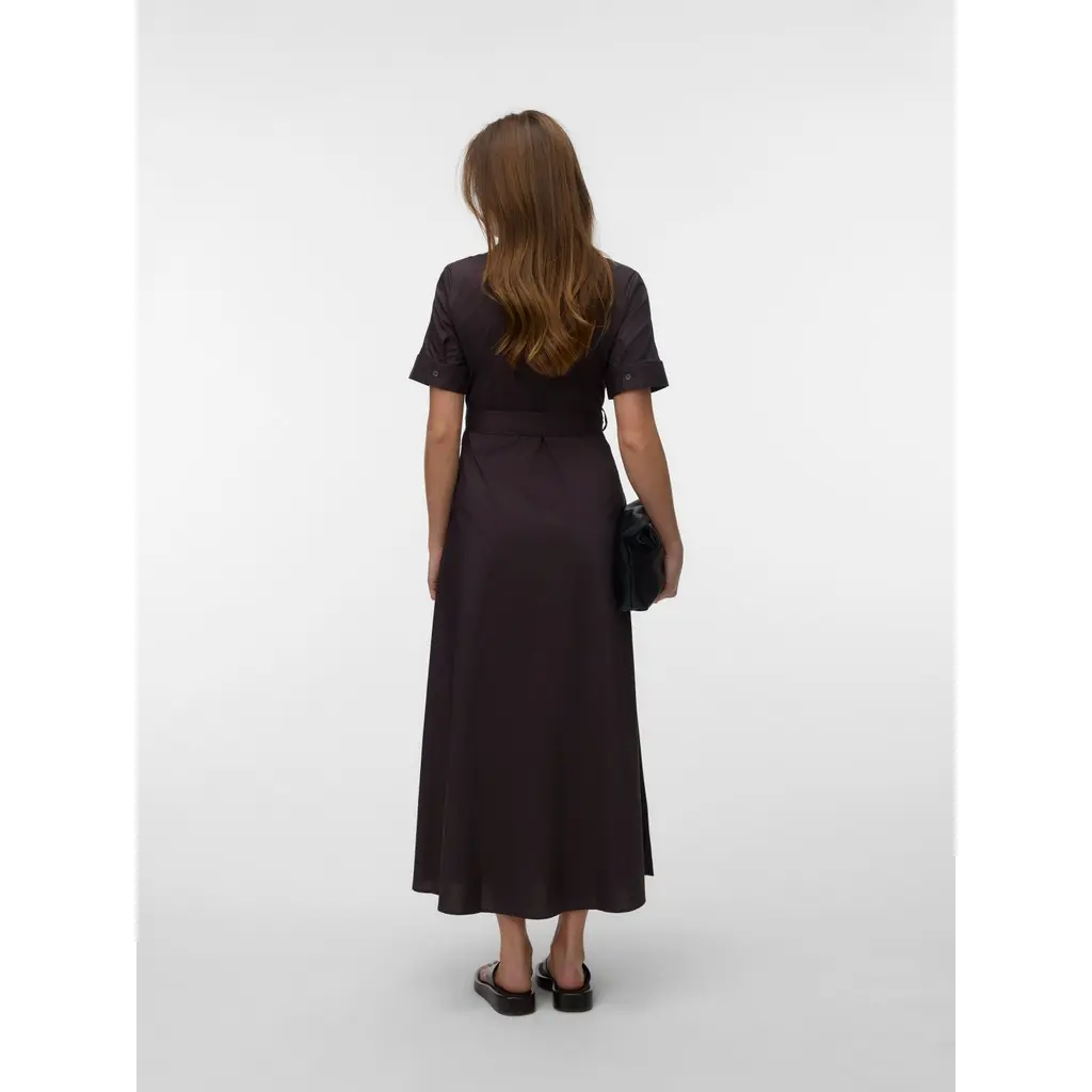 VERO-MODA_suklaanruksea-paitismekko