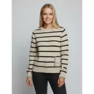 Hegler-raidallinen-beige-musta-neule-taskulla