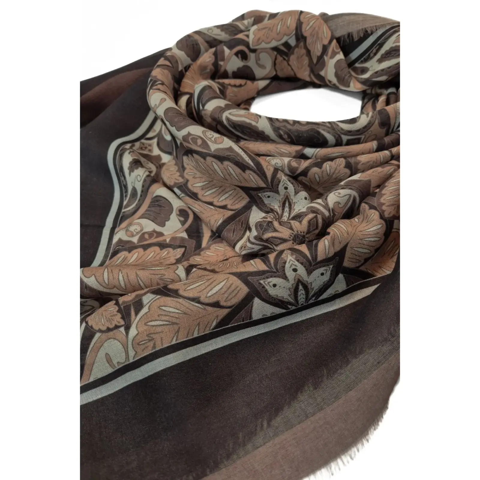 Shiori-kaulahuivi-850-ruskea