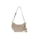 Guess-naisten-beige-kaareutuva-teddylaukku-koristeilla