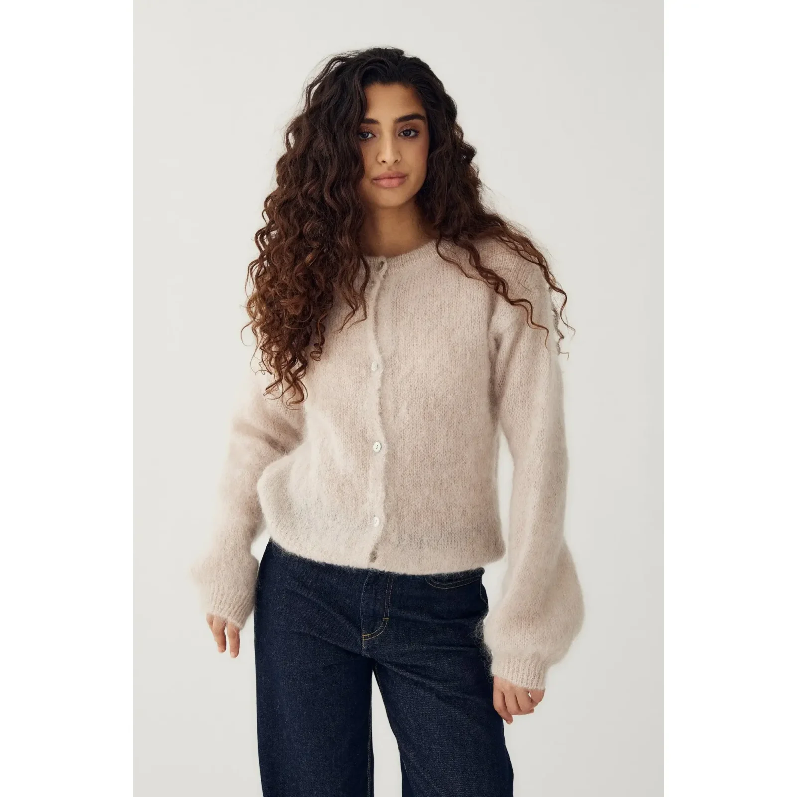 NOELLA-beige-naisten-mohari-neuletakki-15250003